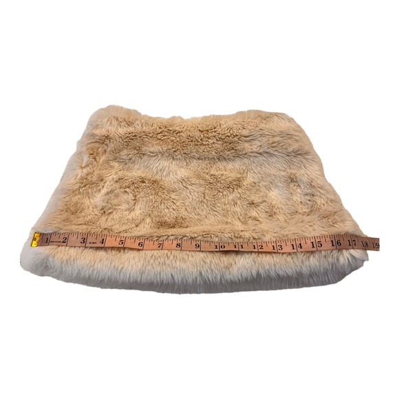 White House Black Market Ivory Faux Fur Cowl Neck Infinity Scarf  NWOT - Picture 6 of 11